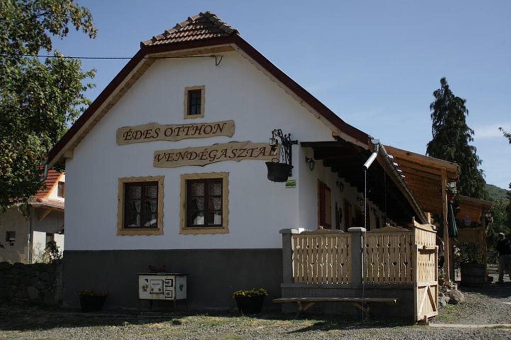 Edes Otthon Vendeghaz Hotel Nagyborzsony Buitenkant foto